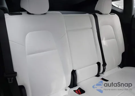 2023 Tesla Model Y Awd/Long Range Dual Motor All-Wheel Drive из США, поврежденный, VIN 7SAYGDEE9PF630169